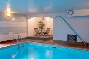 swimming pool, indoor heated pool, cottages with pool, heated pool, self catering cottages