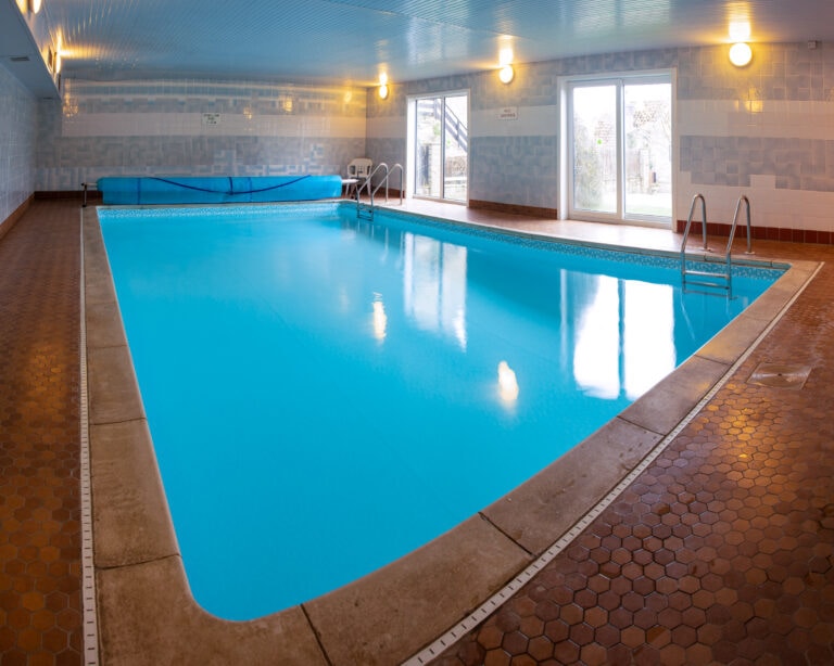 swimming pool, indoor heated pool, cottages with pool, heated pool, self catering cottages, jacqueline and alastair ross, jacqueline ross, alastair ross, jacqueline and alastair
