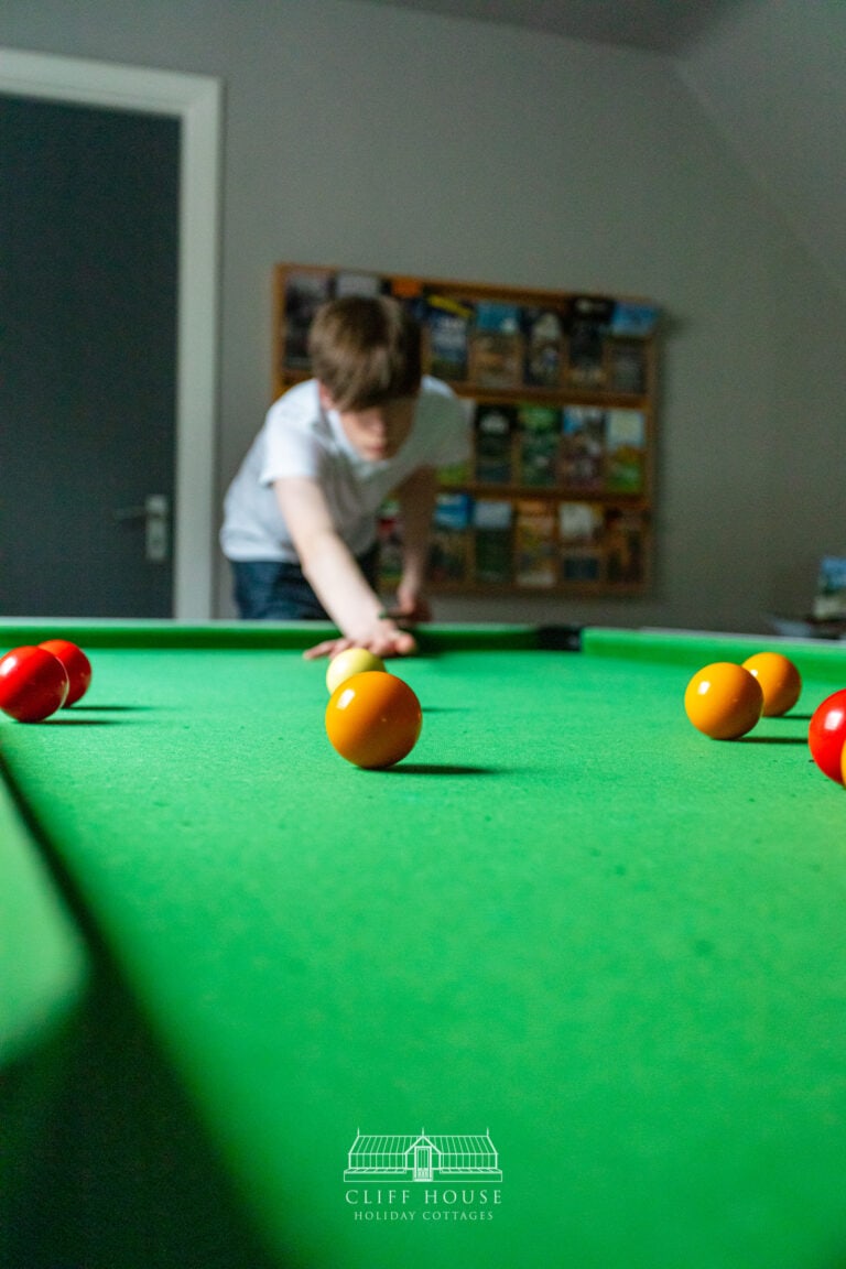 cottages with games room, games room, pool, ping pong, table tennis, wiff waff, self catering holiday cottages, farm, farming country, country side, cliff house