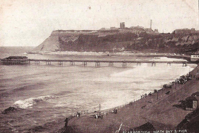 cliff house holiday cottages visiting scarbough castle a picture of the old north bay pier with the castle in the back ground